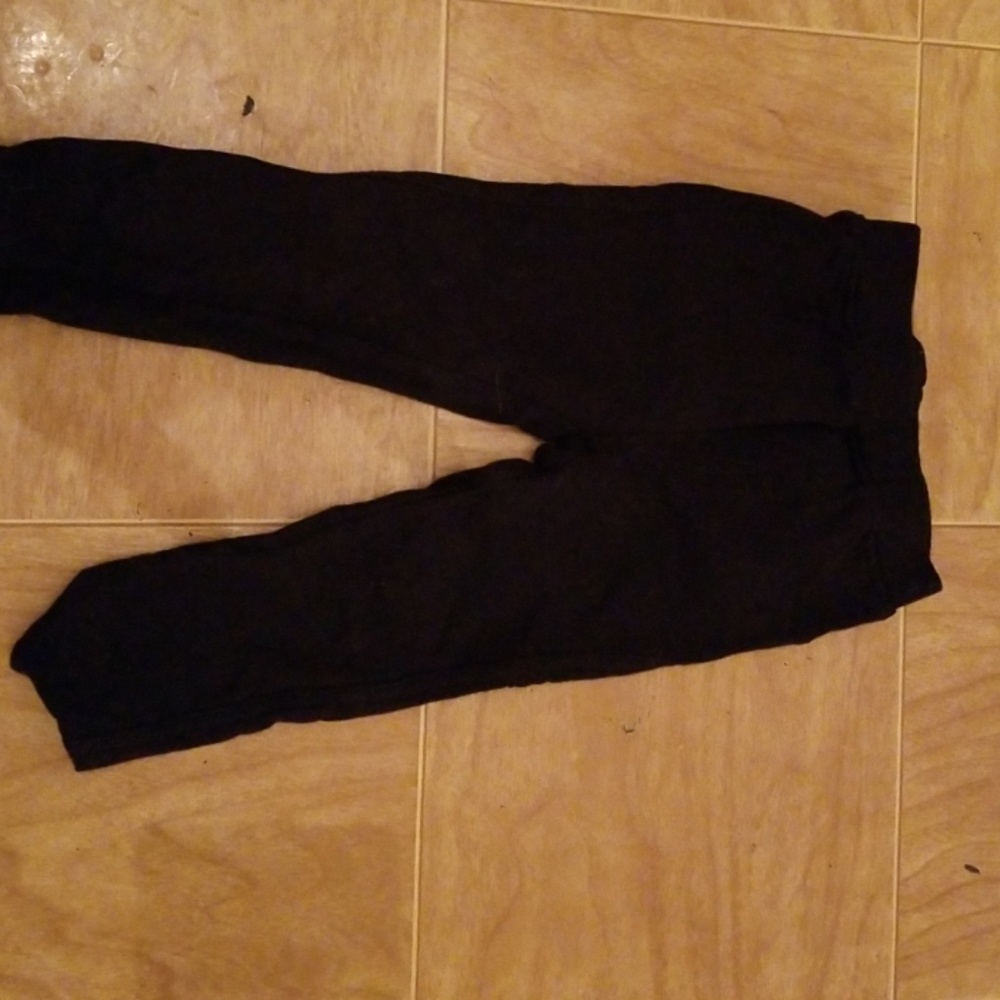 Black leggings